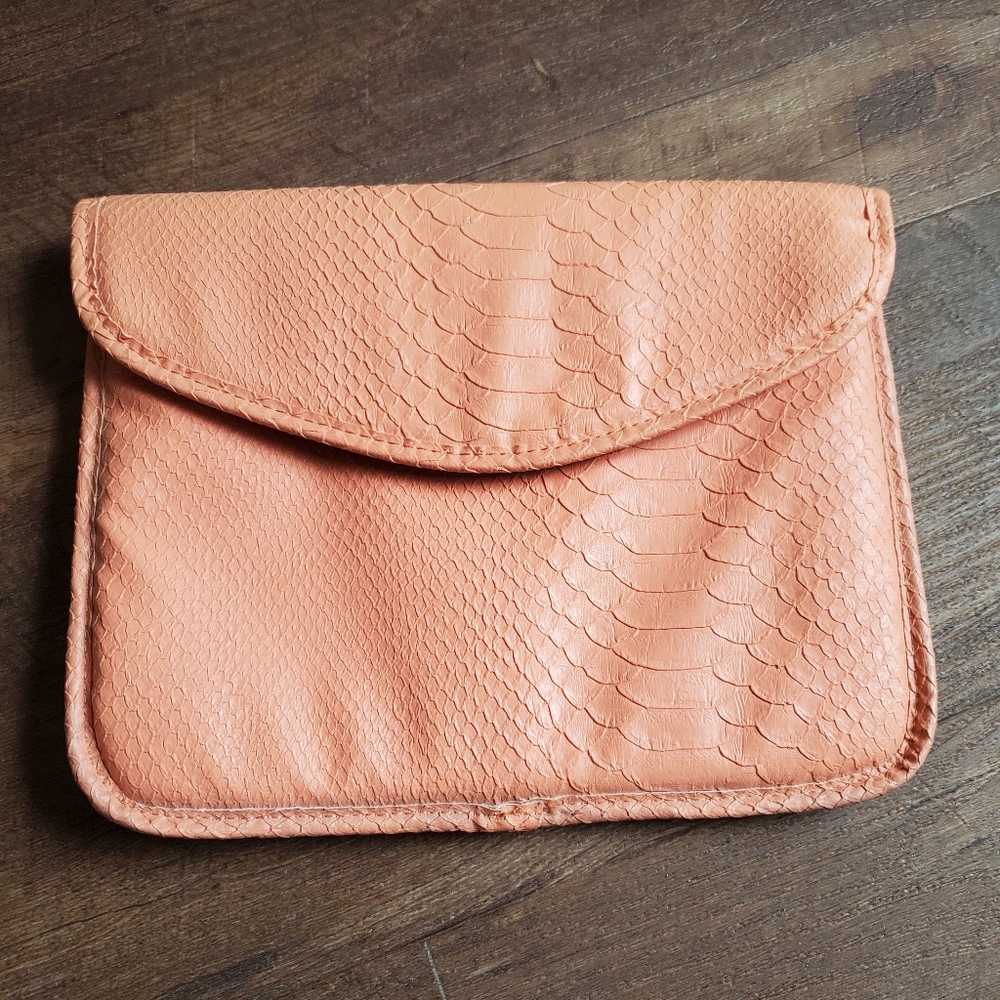Salmon clutch handbag